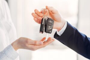 Leasing auto partita IVA: conviene davvero rispetto all’acquisto? Guida completa per professionisti
