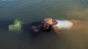 Talassofobia: cos’è, da cosa nasce e come capire se si ha paura del mare