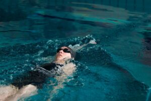 Nuoto master in vasca: come funziona, per chi è indicato e quali vantaggi offre davvero