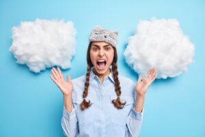 Sognare di litigare con qualcuno: il significato nascosto dietro questo sogno